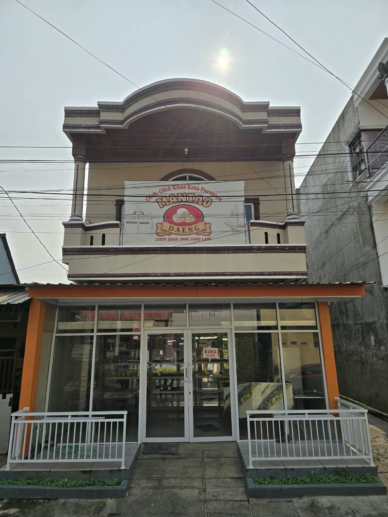 Toko tampak depan